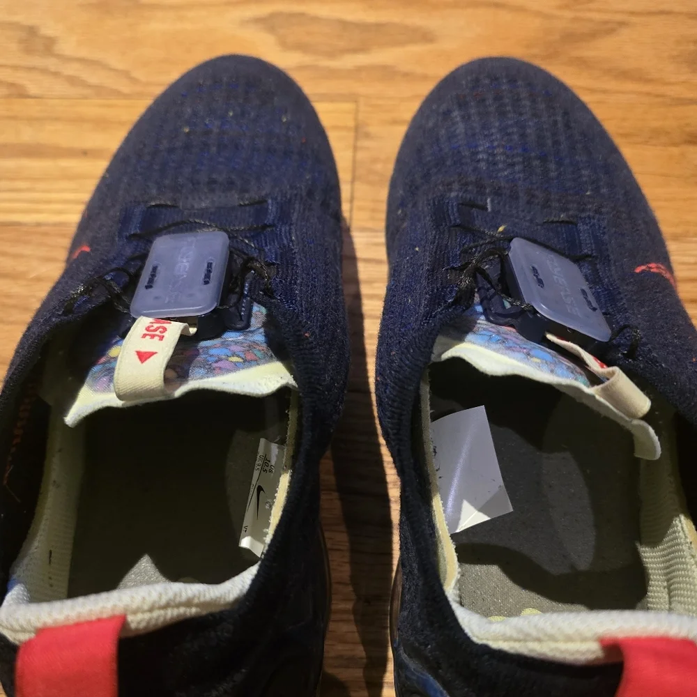 Nike Vapormax Men's Sneakers - Picture 2 of 5